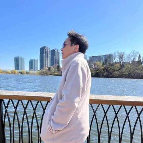 Meet your Posher, Jermyn - Picture 1 of 1